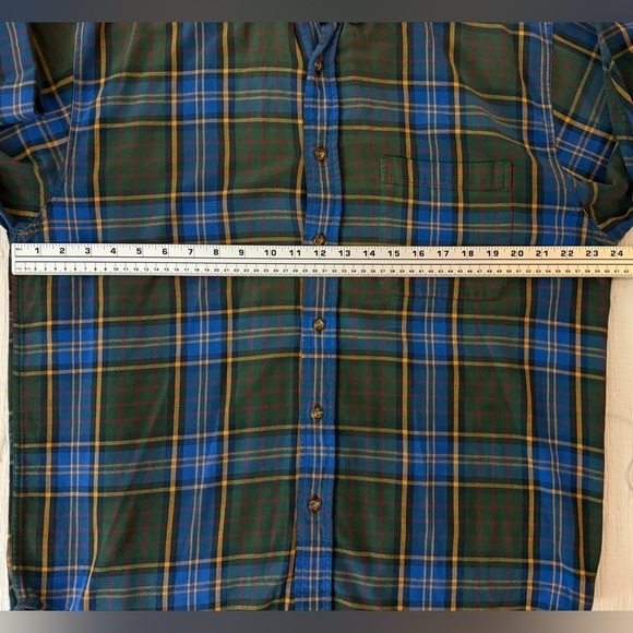 Eddie Bauer Men’s Medium Plaid Button-Down Shirt 100% Cotton Tartan - Picture 9 of 9